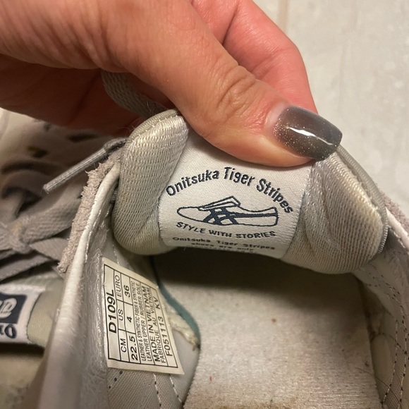 Onitsuka Tiger - grey sneakers - Picture 6 of 7